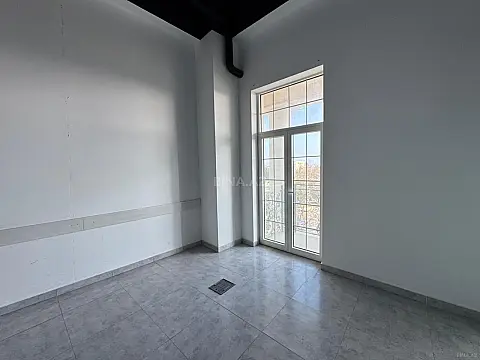 Satılır 4 otaqlı mənzil 120 m²
