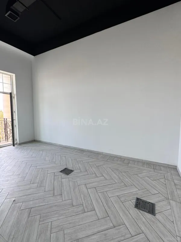 Satılır 4 otaqlı mənzil 120 m²