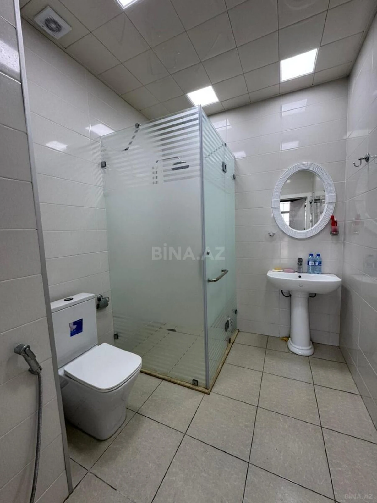 Satılır 4 otaqlı mənzil 120 m²