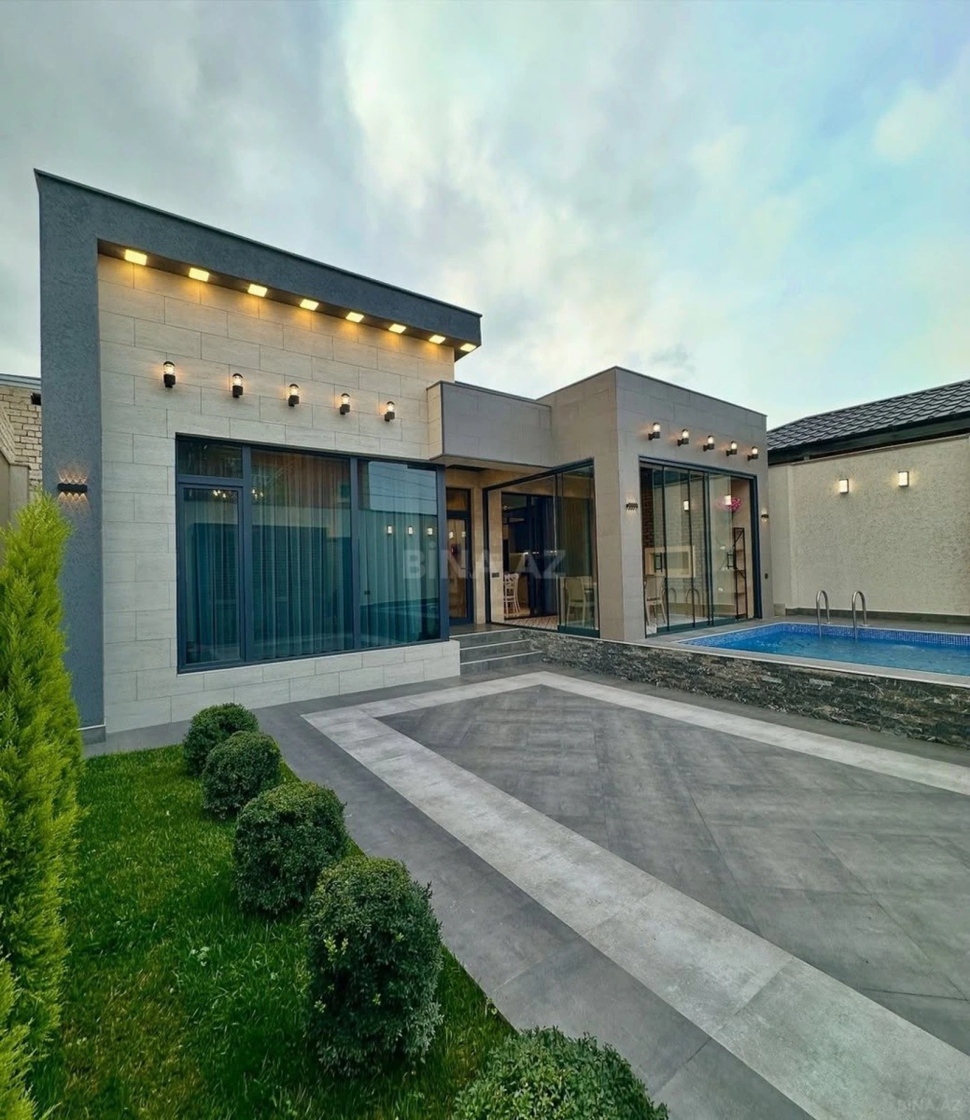 Kirayə verilir 4 otaqlı həyət evi 250 m²