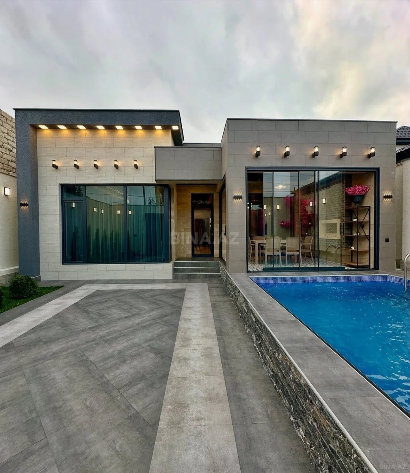 Kirayə verilir 4 otaqlı həyət evi 250 m²