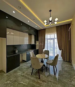 Kirayə verilir 4 otaqlı həyət evi 300 m²