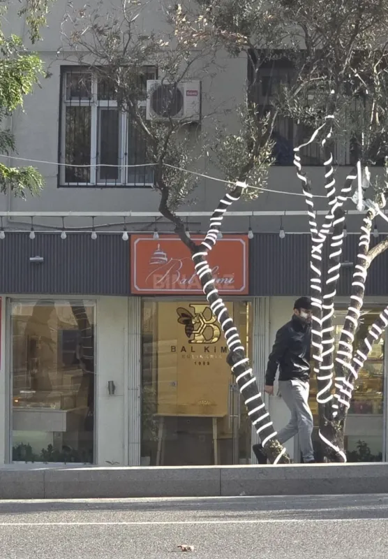 Satılır obyekt 130 m²