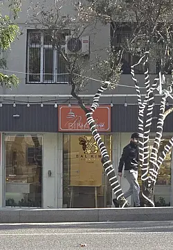 Satılır obyekt 130 m² — Bakı, İnşaatçılar 130.00 m²