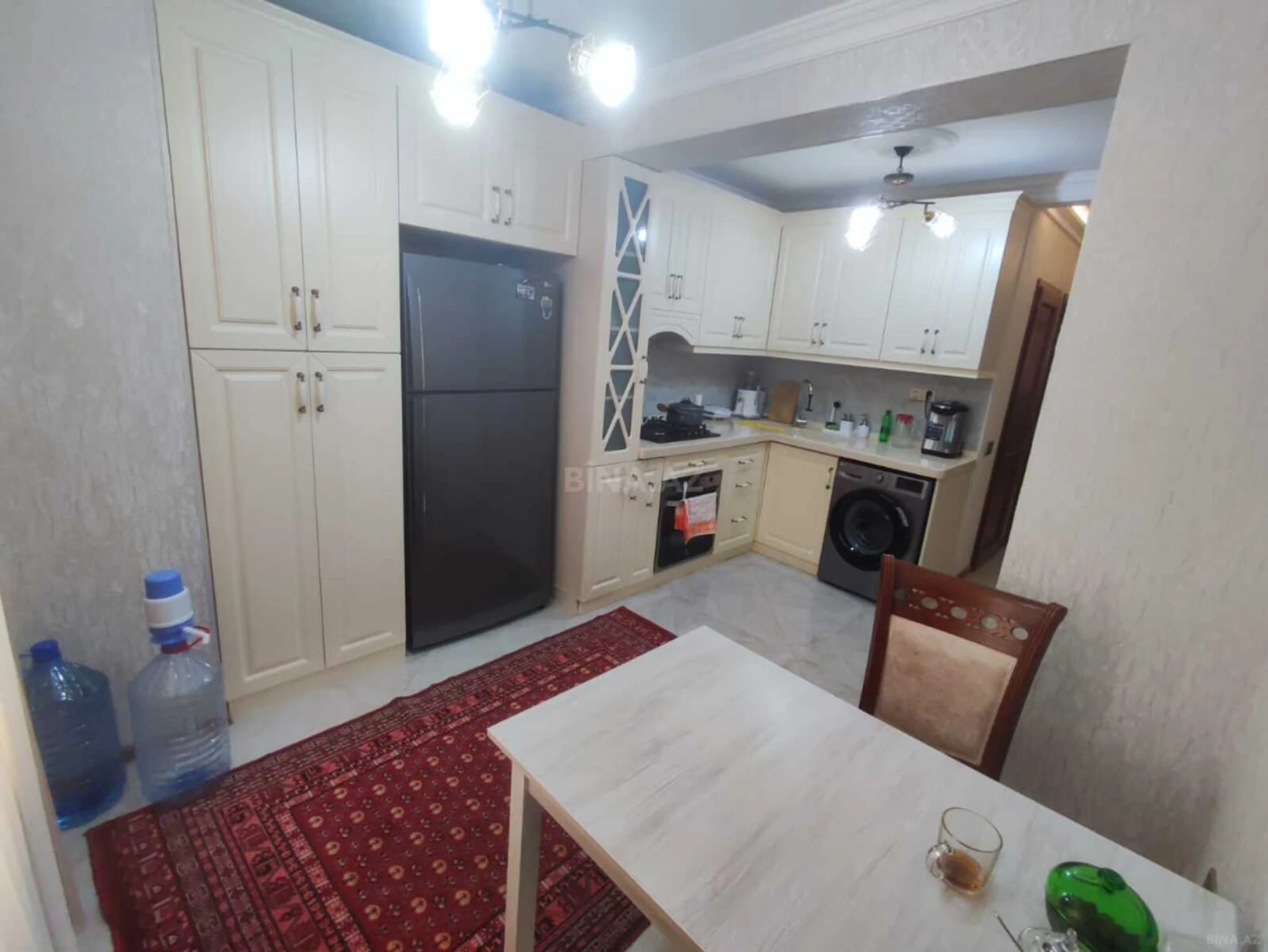 Satılır 3 otaqlı mənzil 110 m²