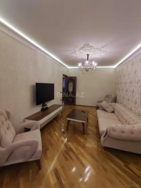 Satılır 3 otaqlı mənzil 110 m²