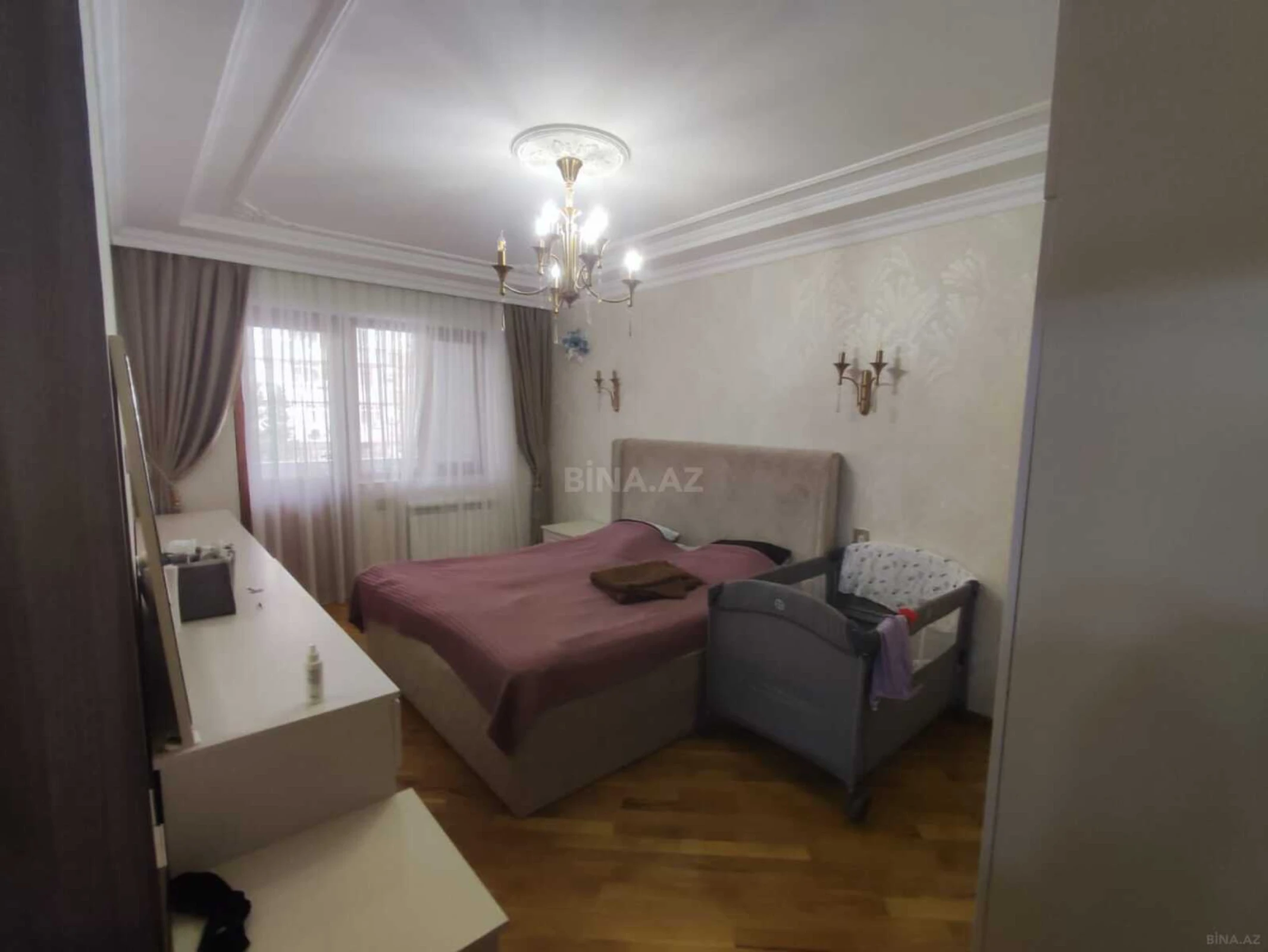 Satılır 3 otaqlı mənzil 110 m²