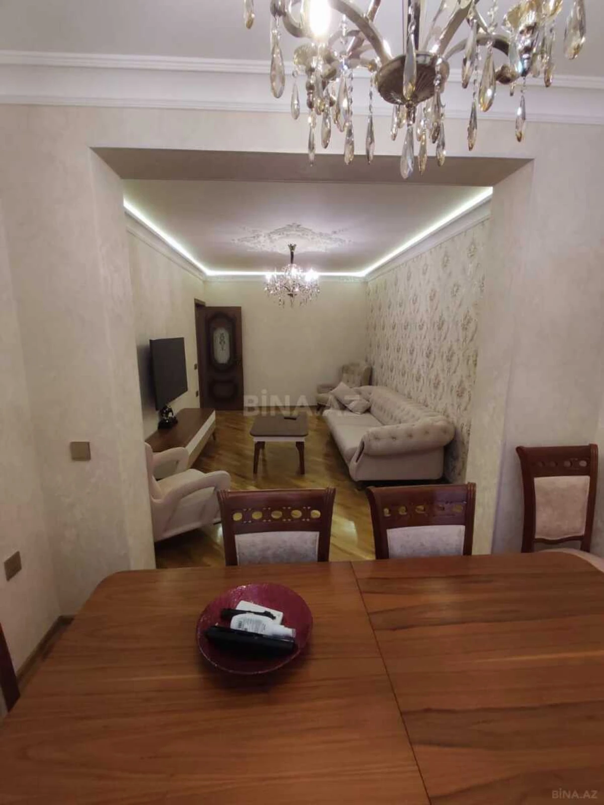 Satılır 3 otaqlı mənzil 110 m²