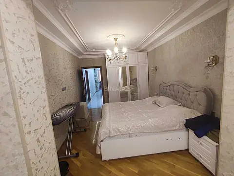 Satılır 3 otaqlı mənzil 110 m²