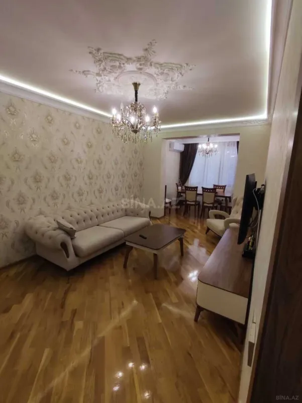 Satılır 3 otaqlı mənzil 110 m²