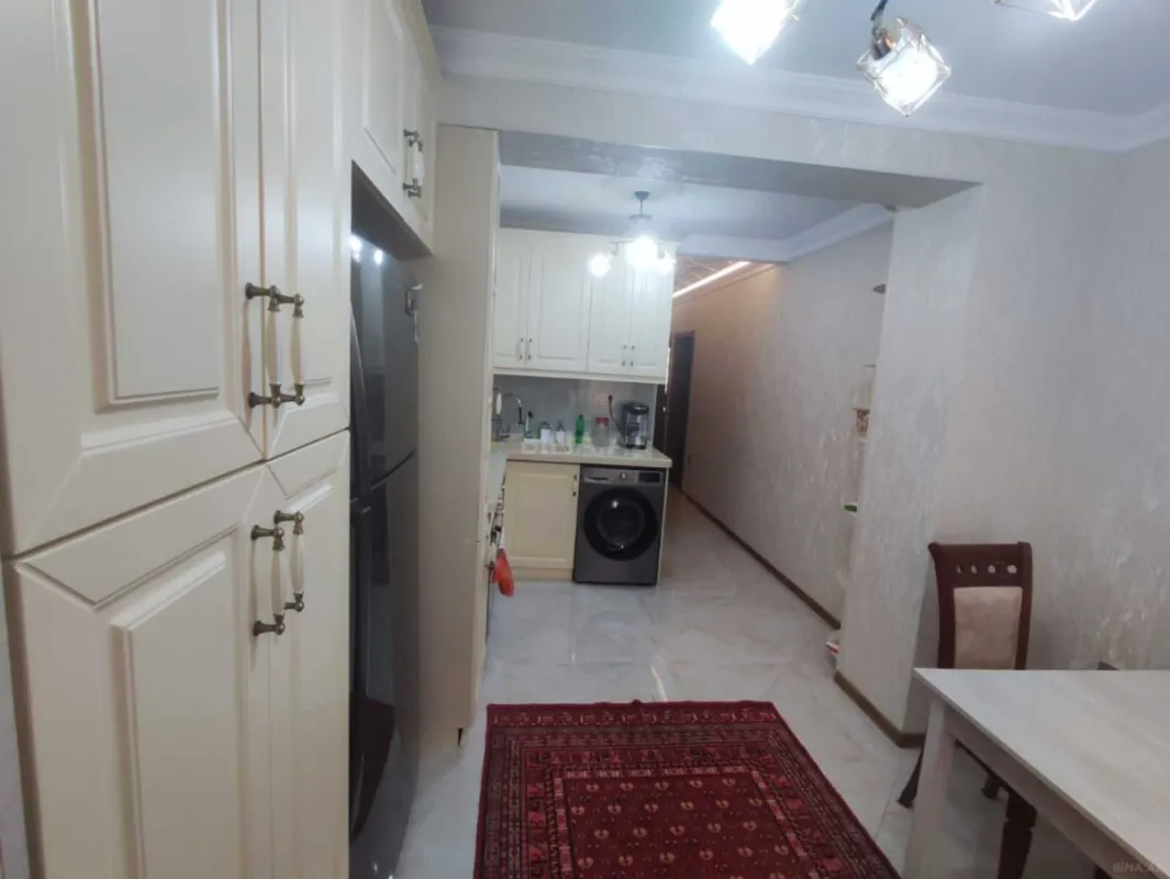 Satılır 3 otaqlı mənzil 110 m²