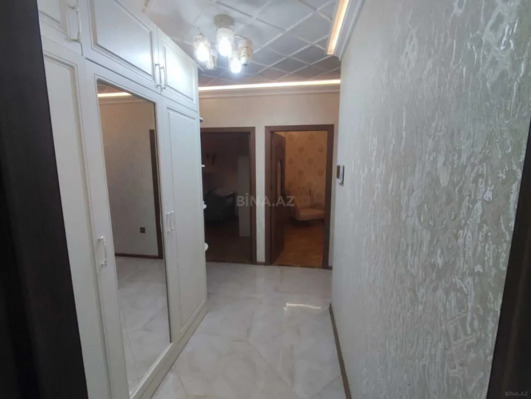 Satılır 3 otaqlı mənzil 110 m²
