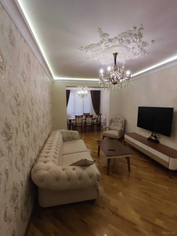 Satılır 3 otaqlı mənzil 110 m²