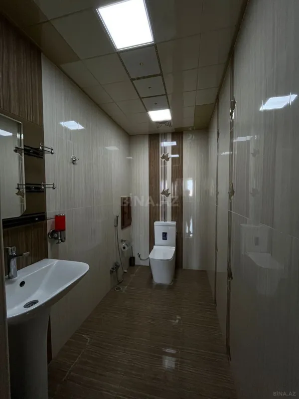 Satılır 4 otaqlı mənzil 167 m²
