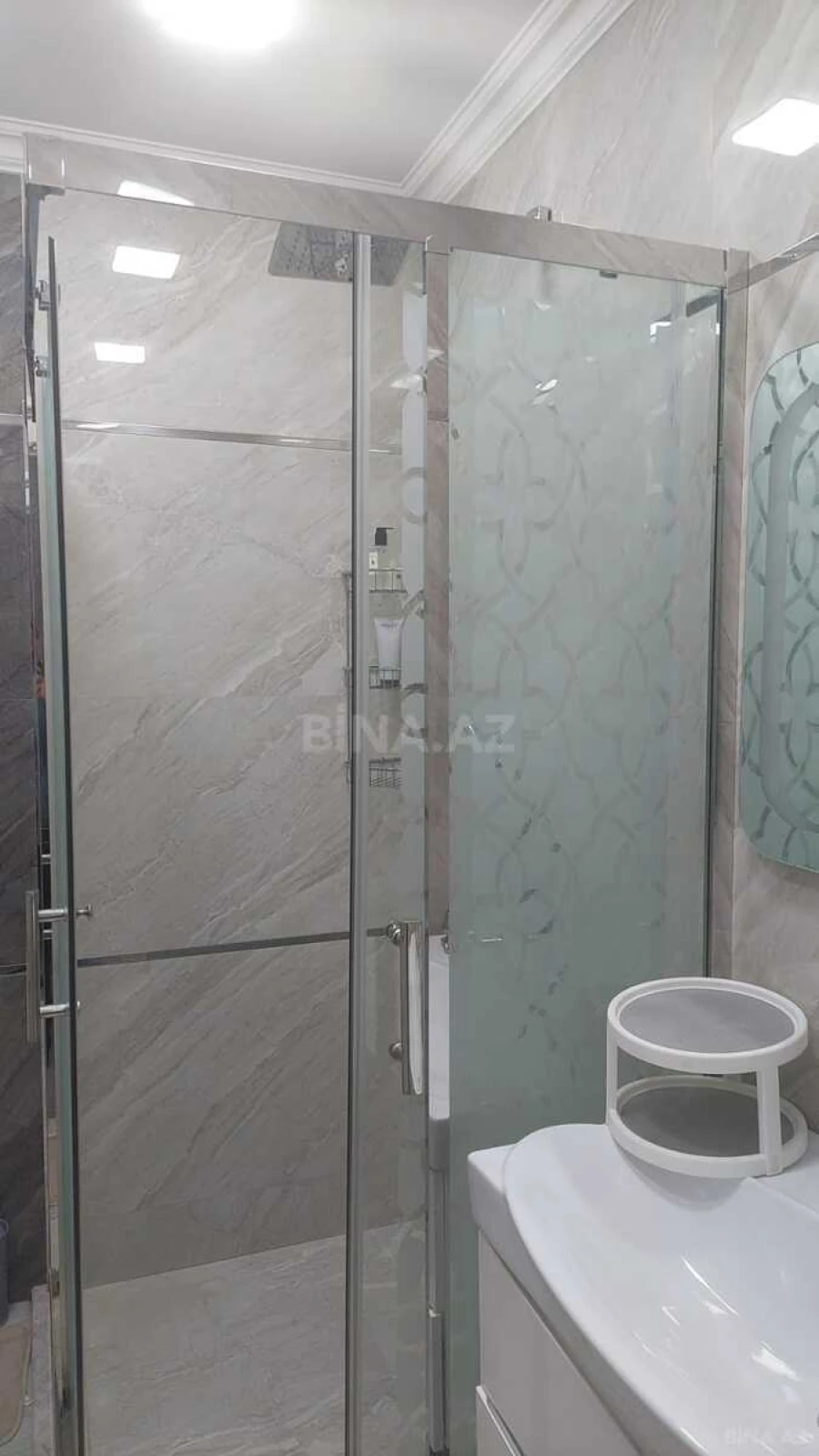 Satılır 3 otaqlı mənzil 134 m²
