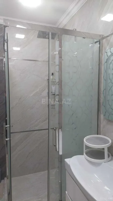 Satılır 3 otaqlı mənzil 134 m²