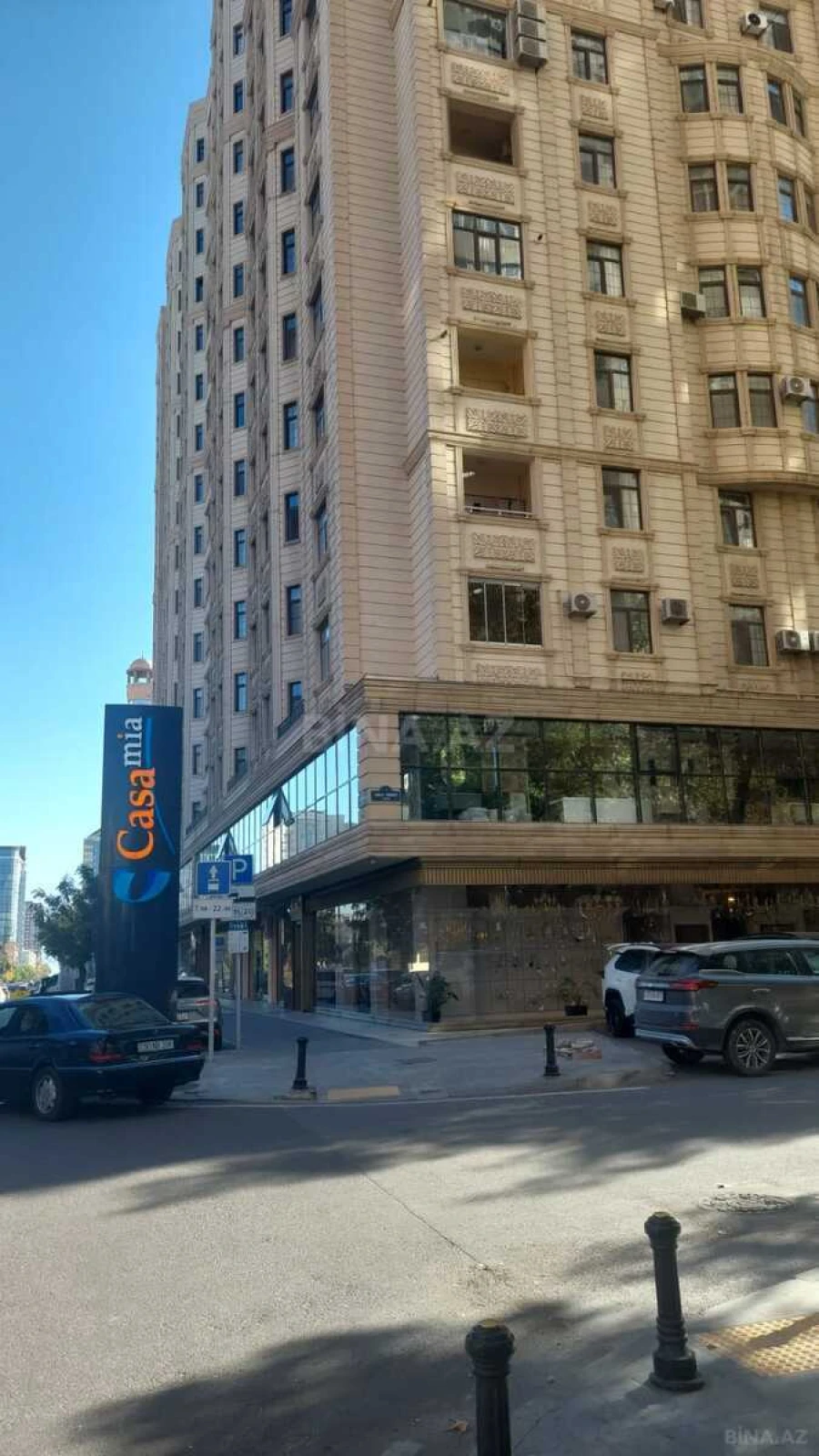 Satılır 3 otaqlı mənzil 134 m²