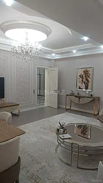 Satılır 3 otaqlı mənzil 134 m²