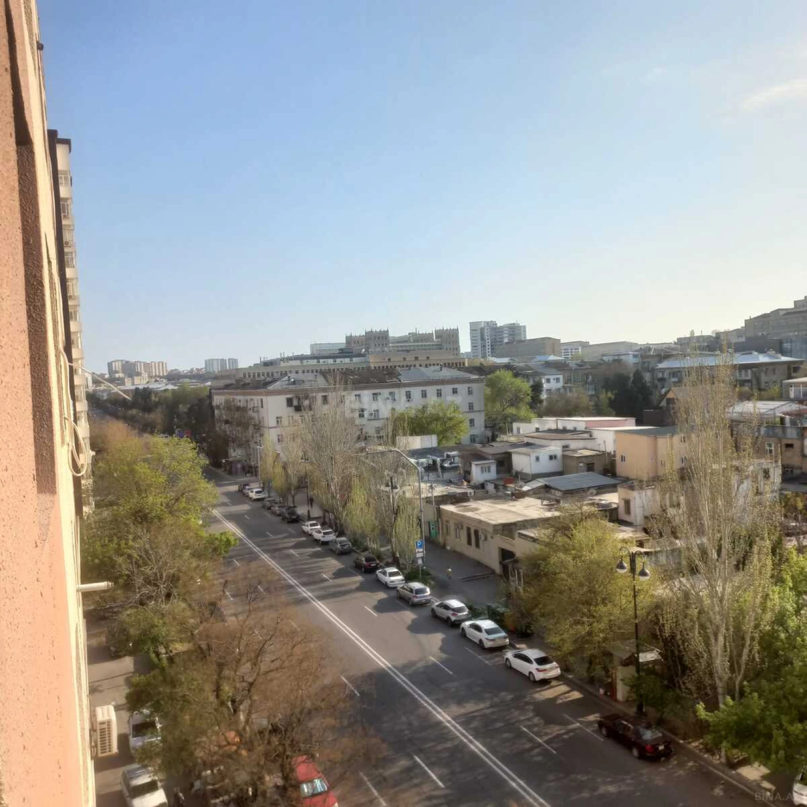 Satılır 3 otaqlı mənzil 158 m²