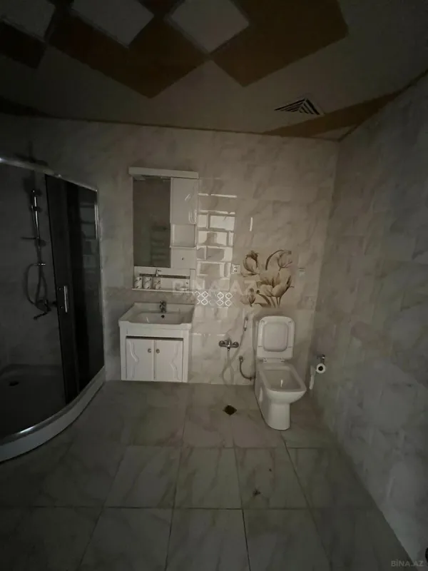 Satılır 3 otaqlı mənzil 158 m²