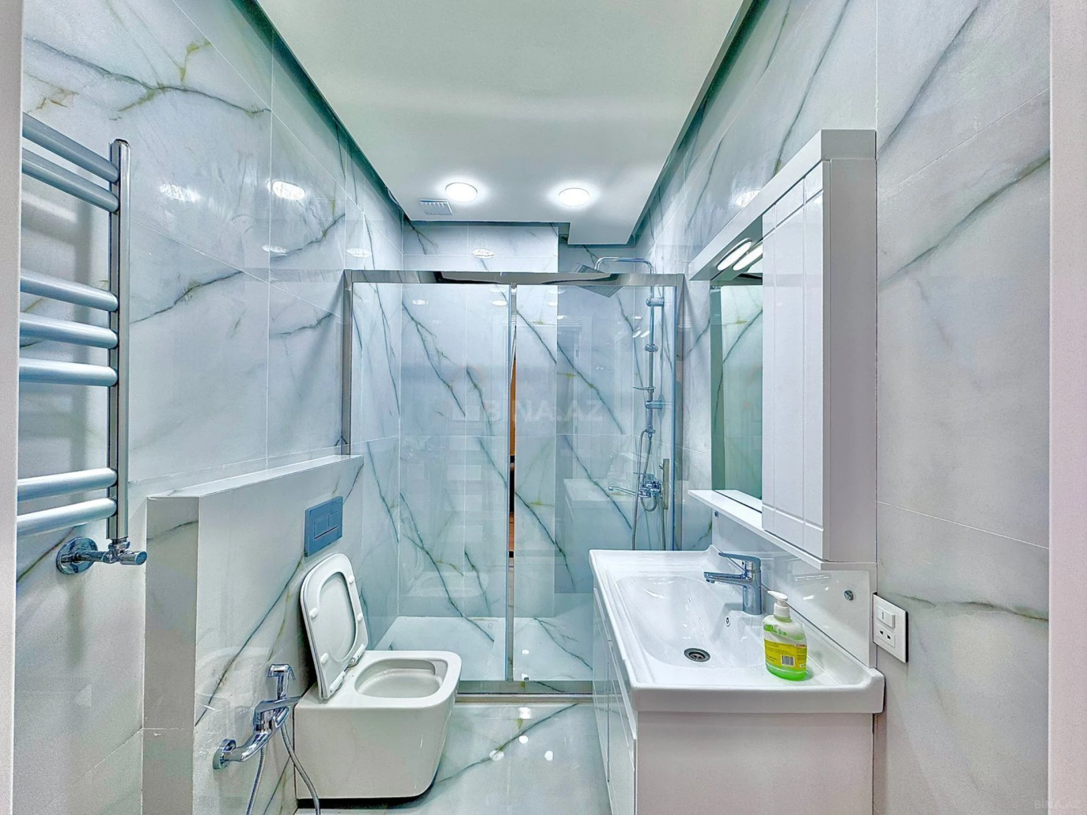 Satılır 2 otaqlı mənzil 53 m²