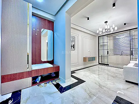 Satılır 2 otaqlı mənzil 53 m²