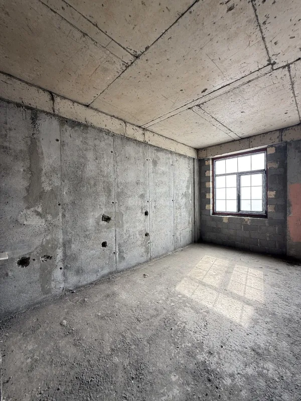 Satılır 3 otaqlı mənzil 143 m²