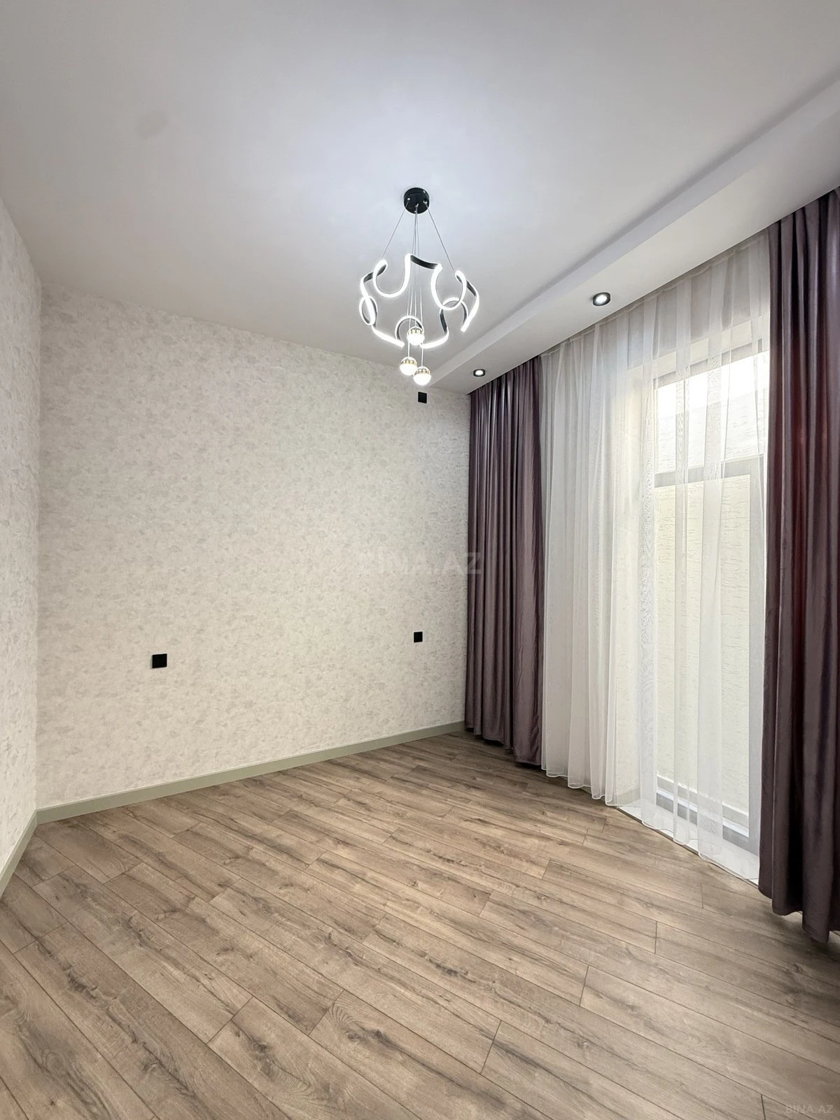 Satılır 4 otaqlı həyət evi 135 m²