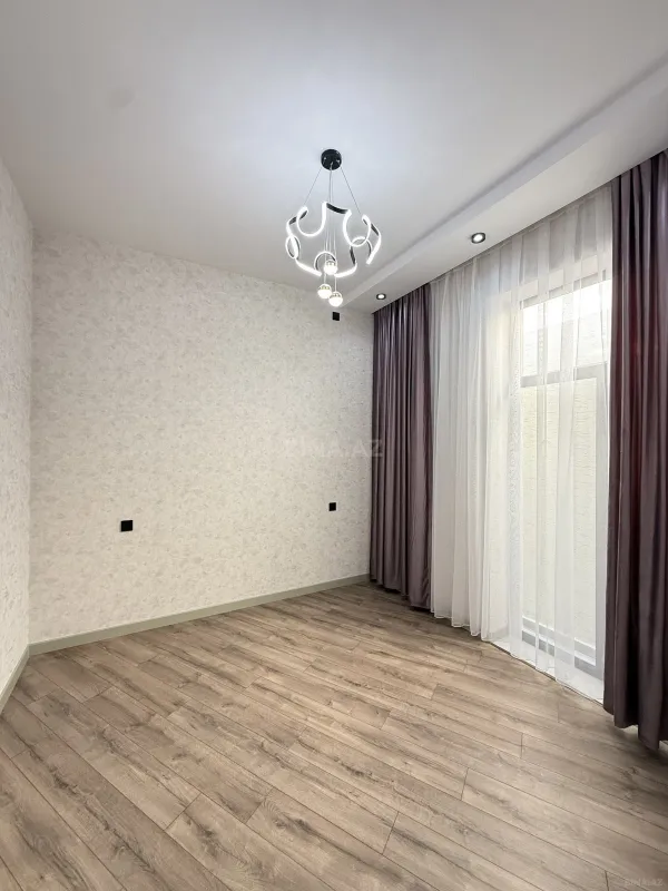 Satılır 4 otaqlı həyət evi 135 m²