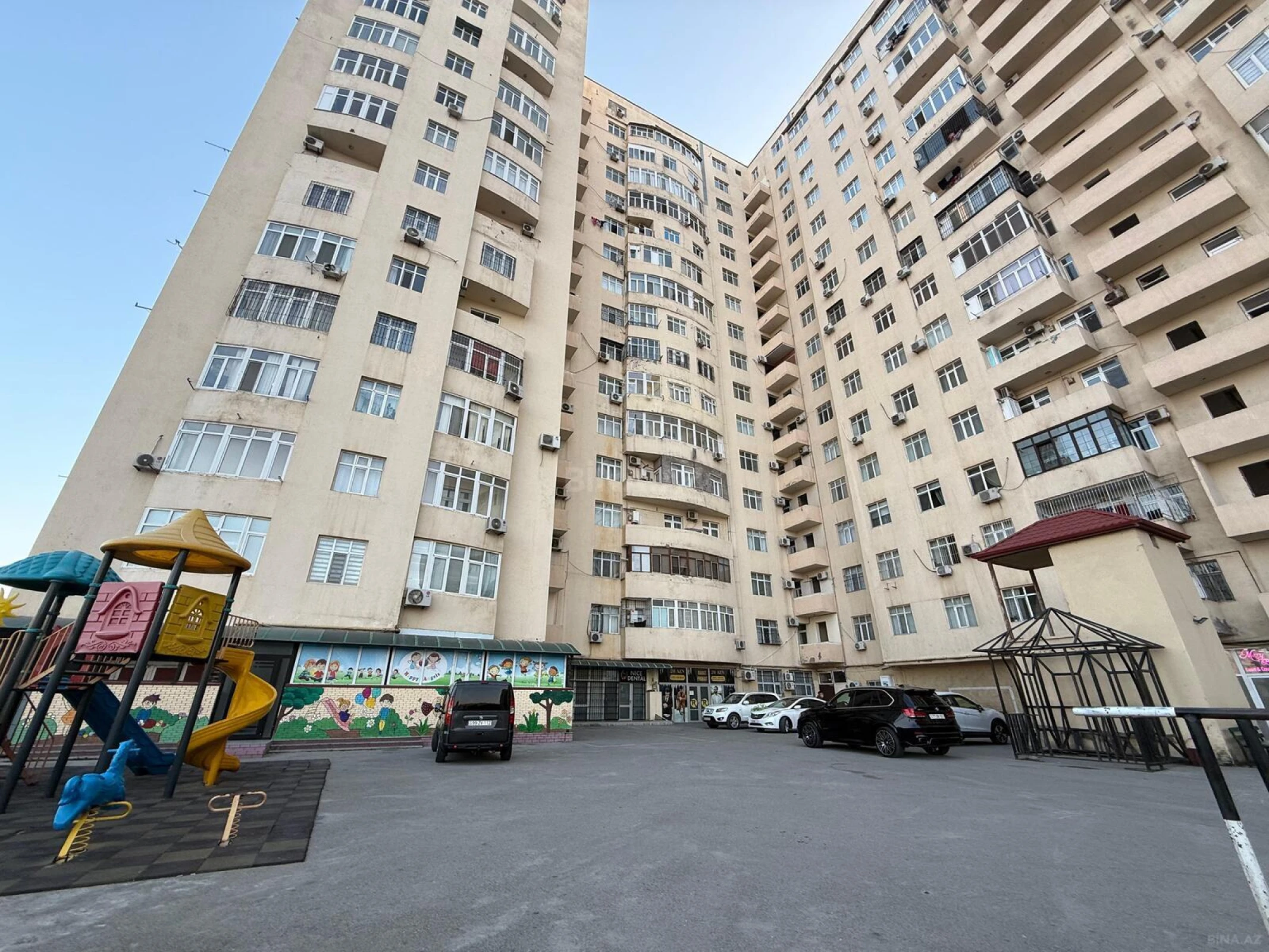 Satılır 2 otaqlı mənzil 54 m²