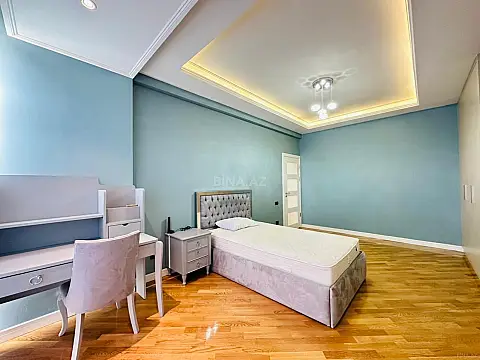 Kirayə verilir 4 otaqlı mənzil 200 m²