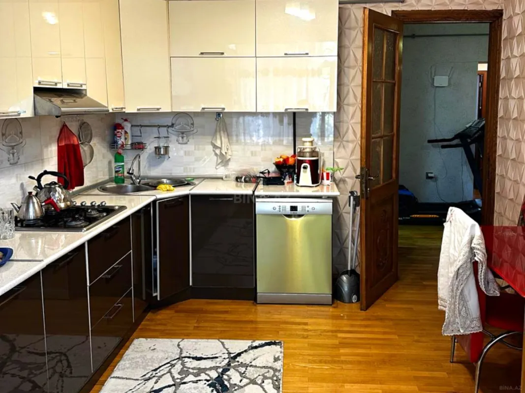 Satılır 3 otaqlı mənzil 100 m²