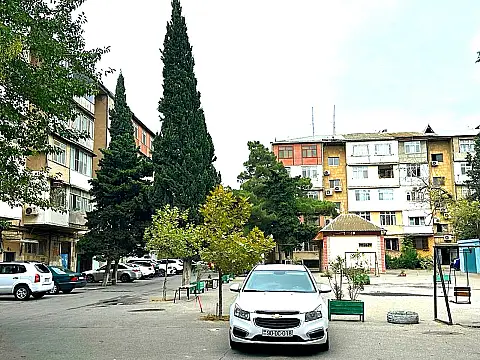 Satılır 3 otaqlı mənzil 100 m²