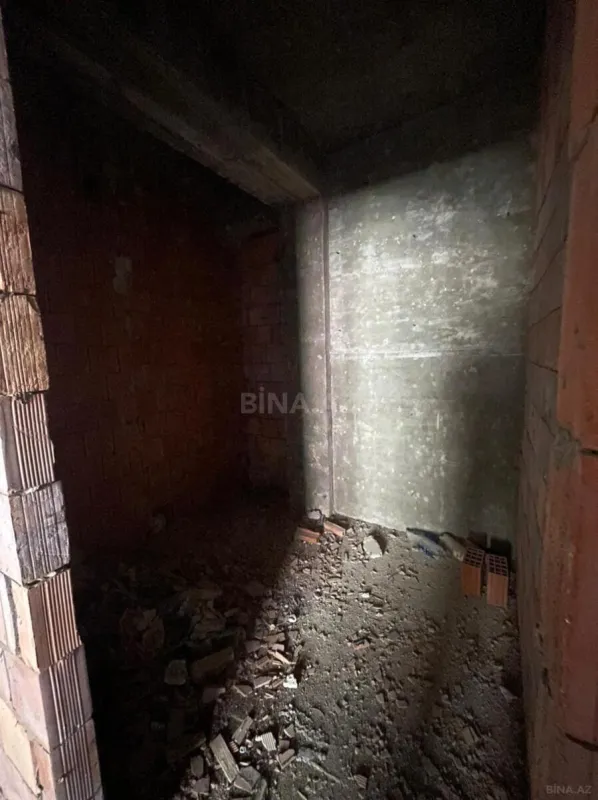 Satılır 3 otaqlı mənzil 117 m²