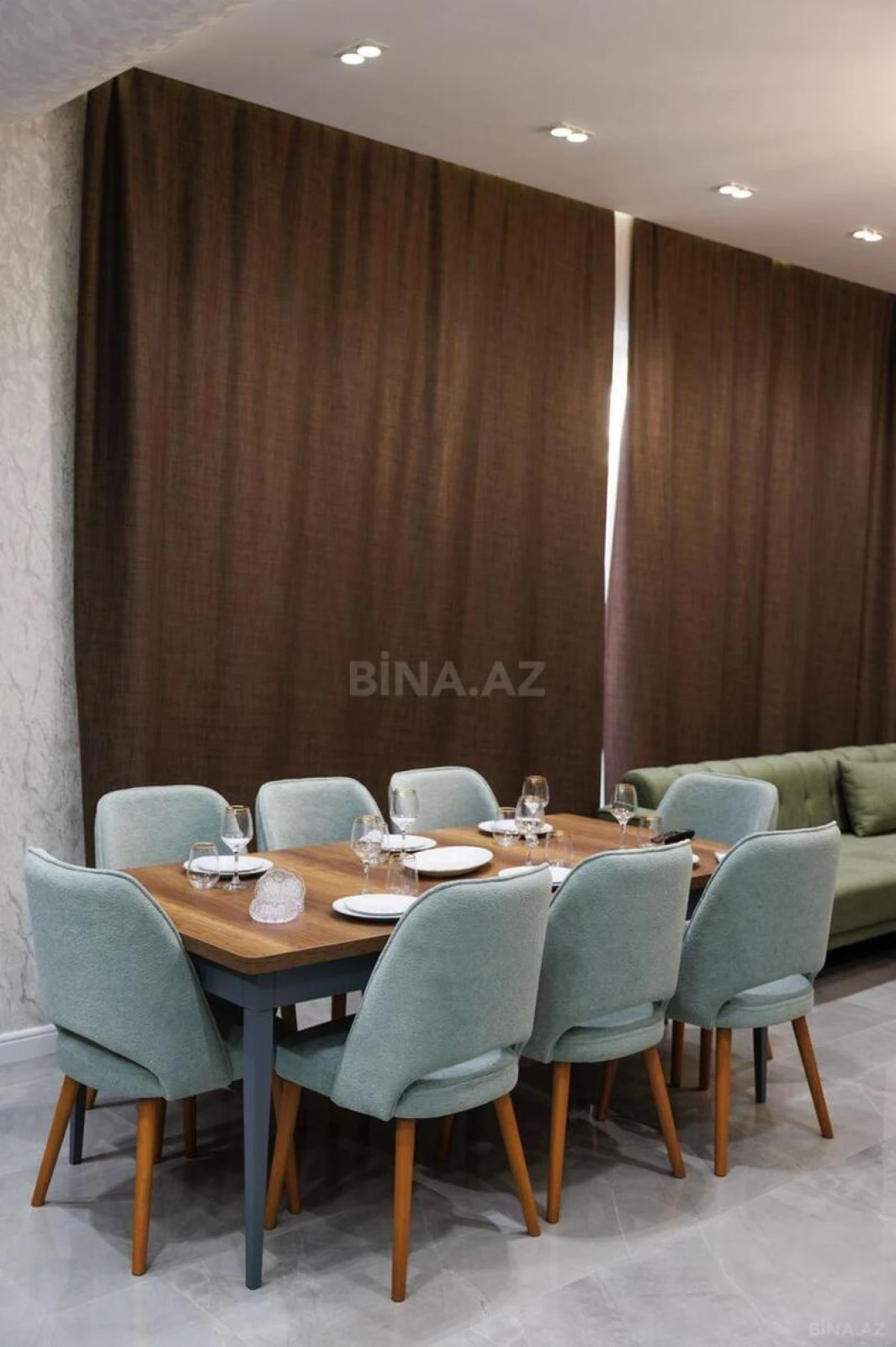 Kirayə verilir 5 otaqlı həyət evi 450 m²