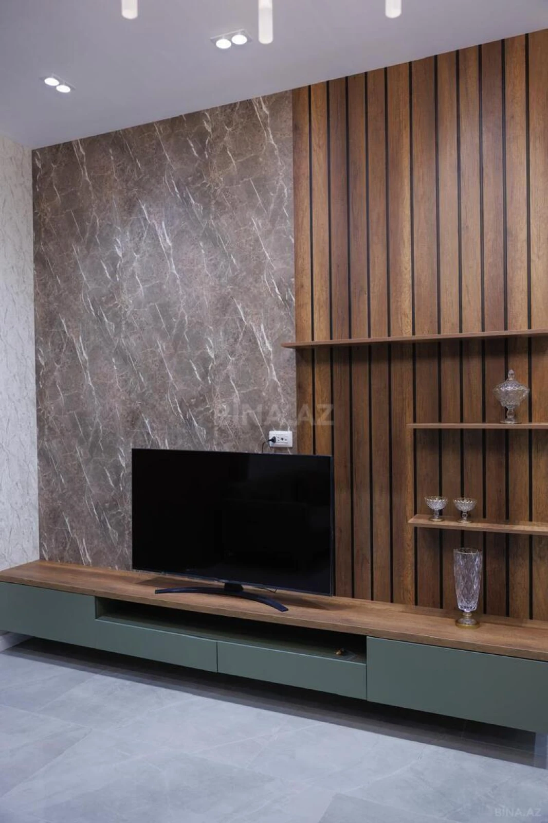 Kirayə verilir 5 otaqlı həyət evi 450 m²