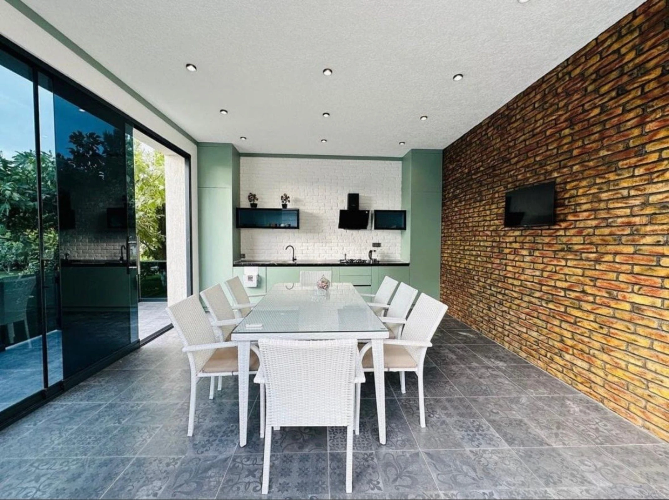 Kirayə verilir 5 otaqlı həyət evi 250 m²