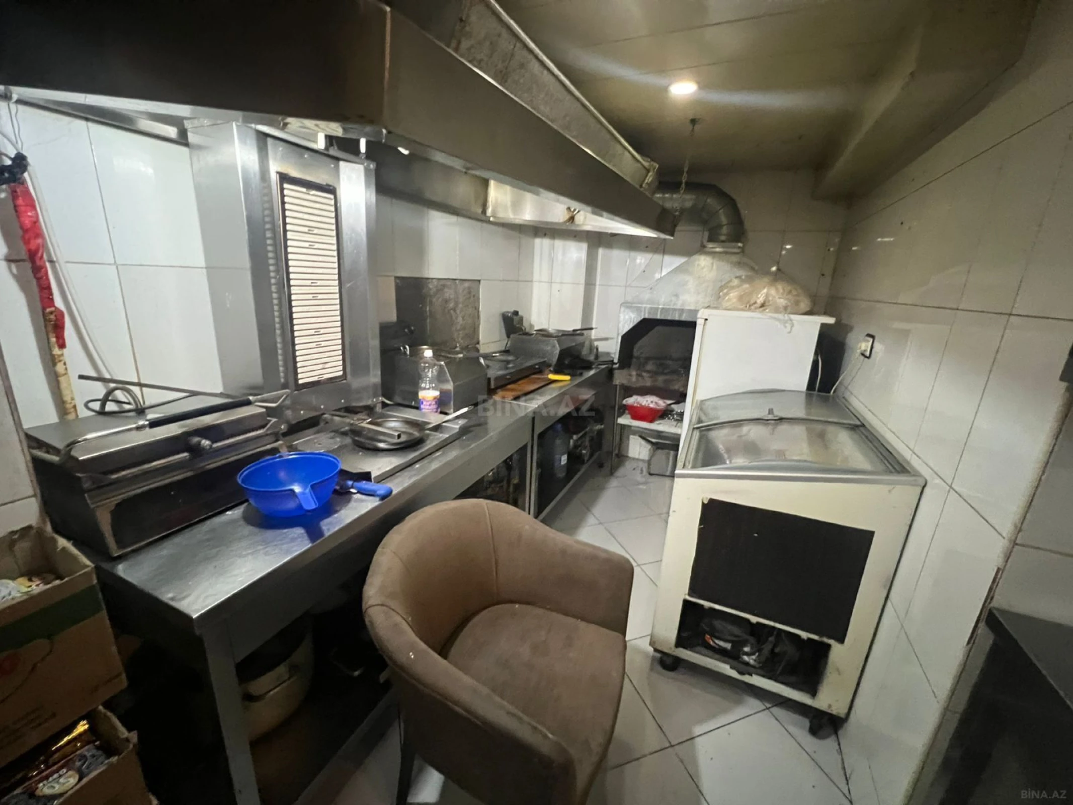 Satılır obyekt 121 m²