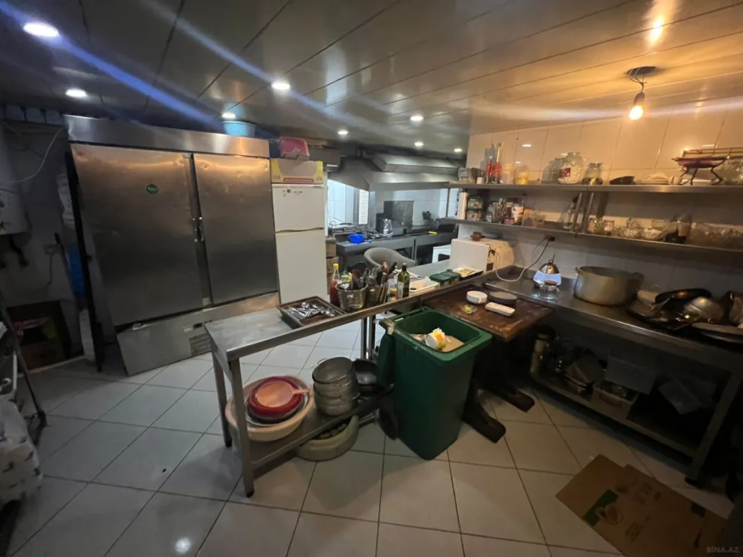 Satılır obyekt 121 m²