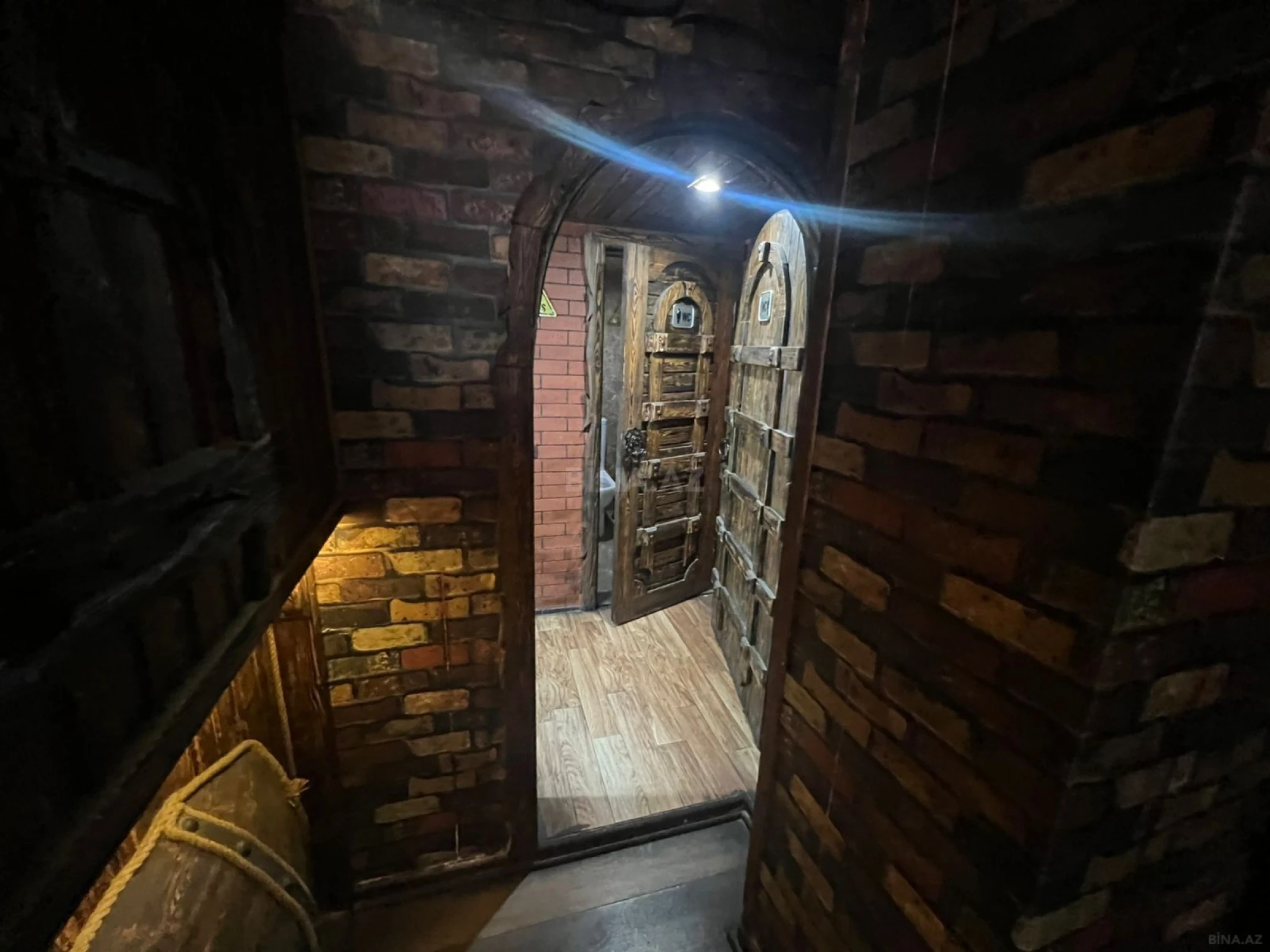 Satılır obyekt 121 m²