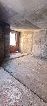 Satılır 4 otaqlı mənzil 147 m²