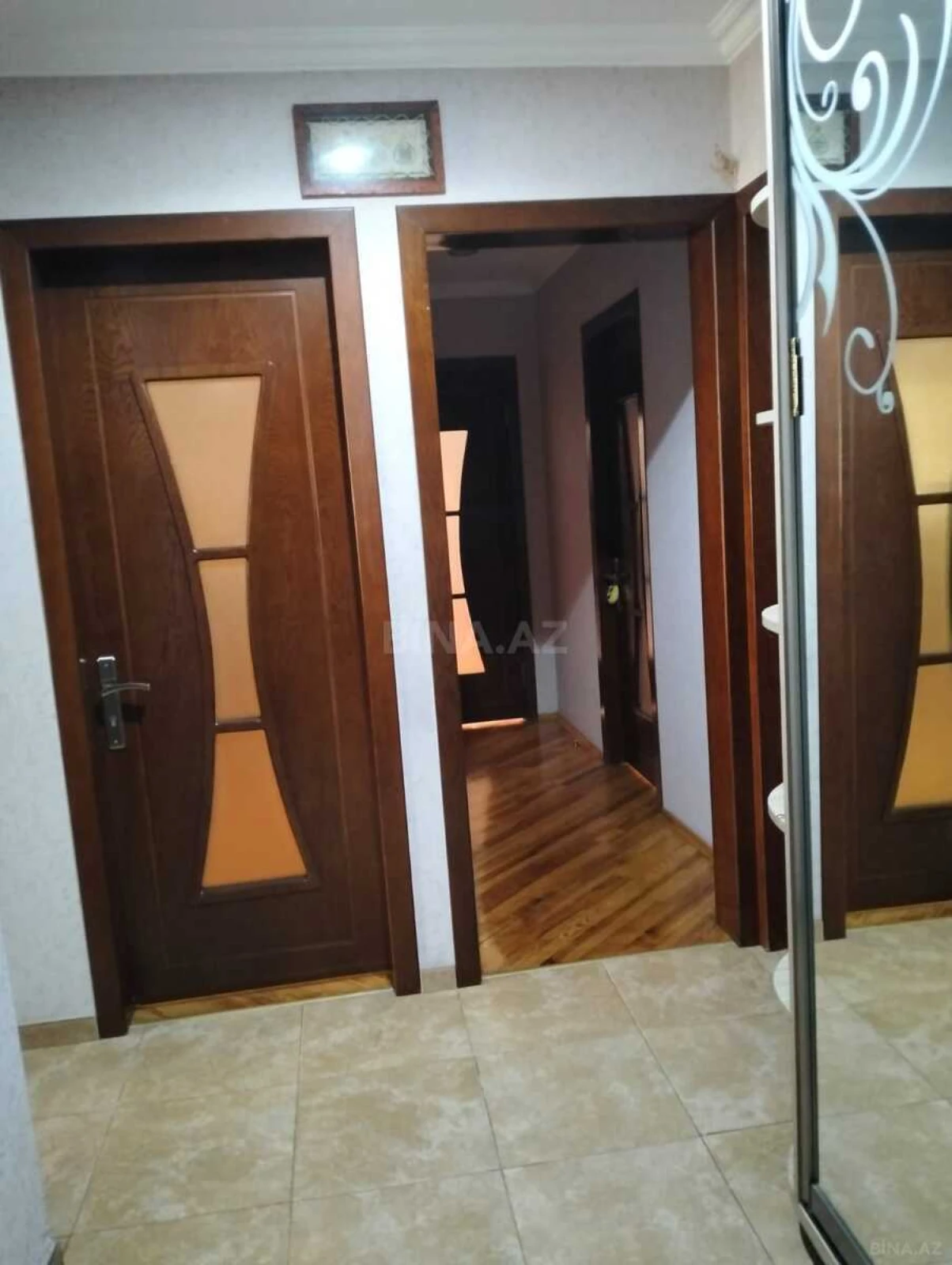 Satılır 5 otaqlı mənzil 120 m²