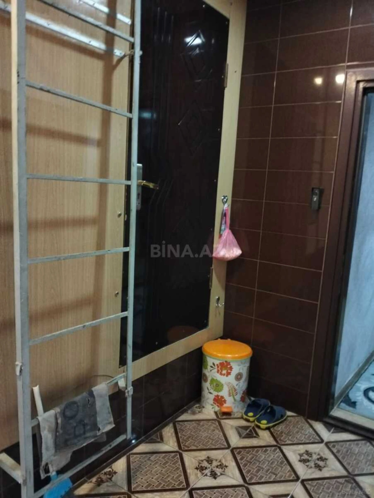 Satılır 5 otaqlı mənzil 120 m²