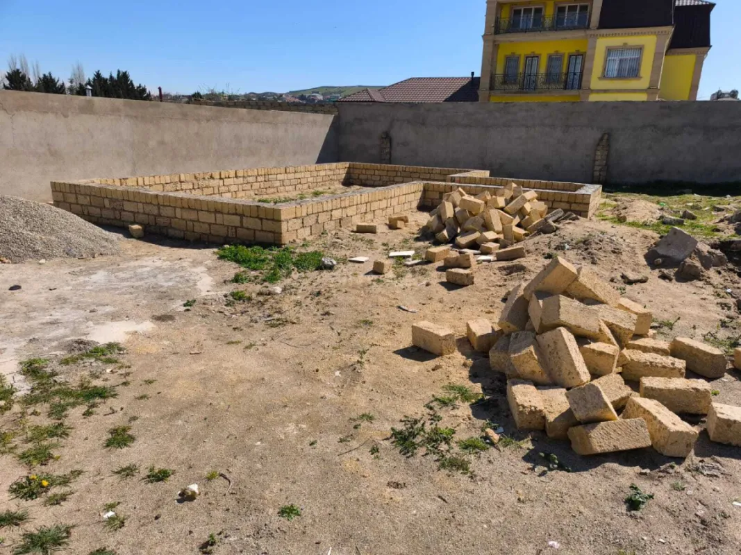 Satılır torpaq sahəsi 4 m²