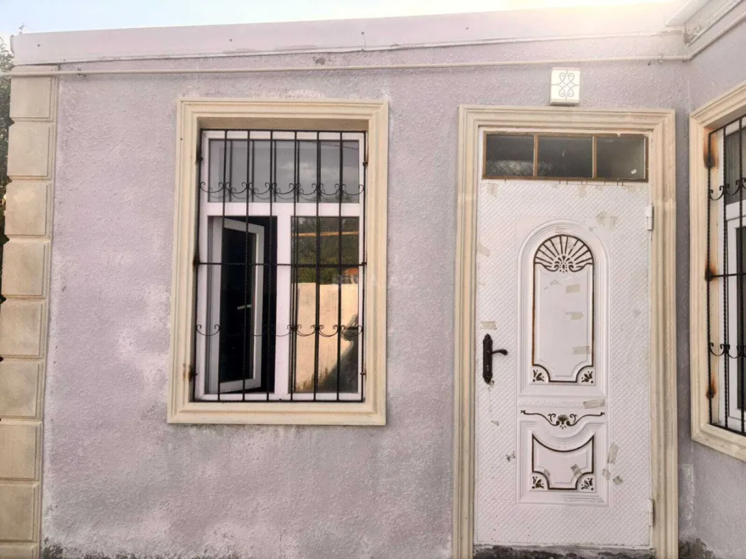 Satılır 2 otaqlı həyət evi 65 m²
