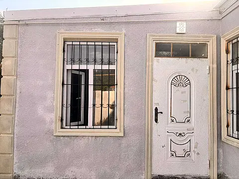 Satılır 2 otaqlı həyət evi 65 m²