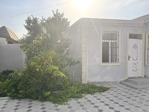 Satılır 2 otaqlı həyət evi 65 m²