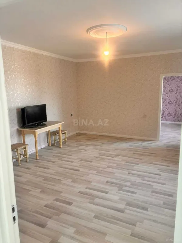 Satılır 2 otaqlı həyət evi 65 m²