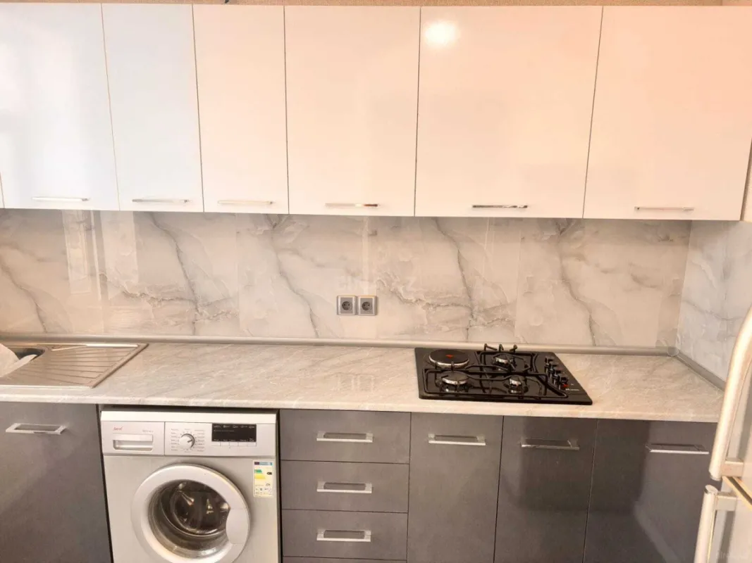 Satılır 2 otaqlı həyət evi 65 m²