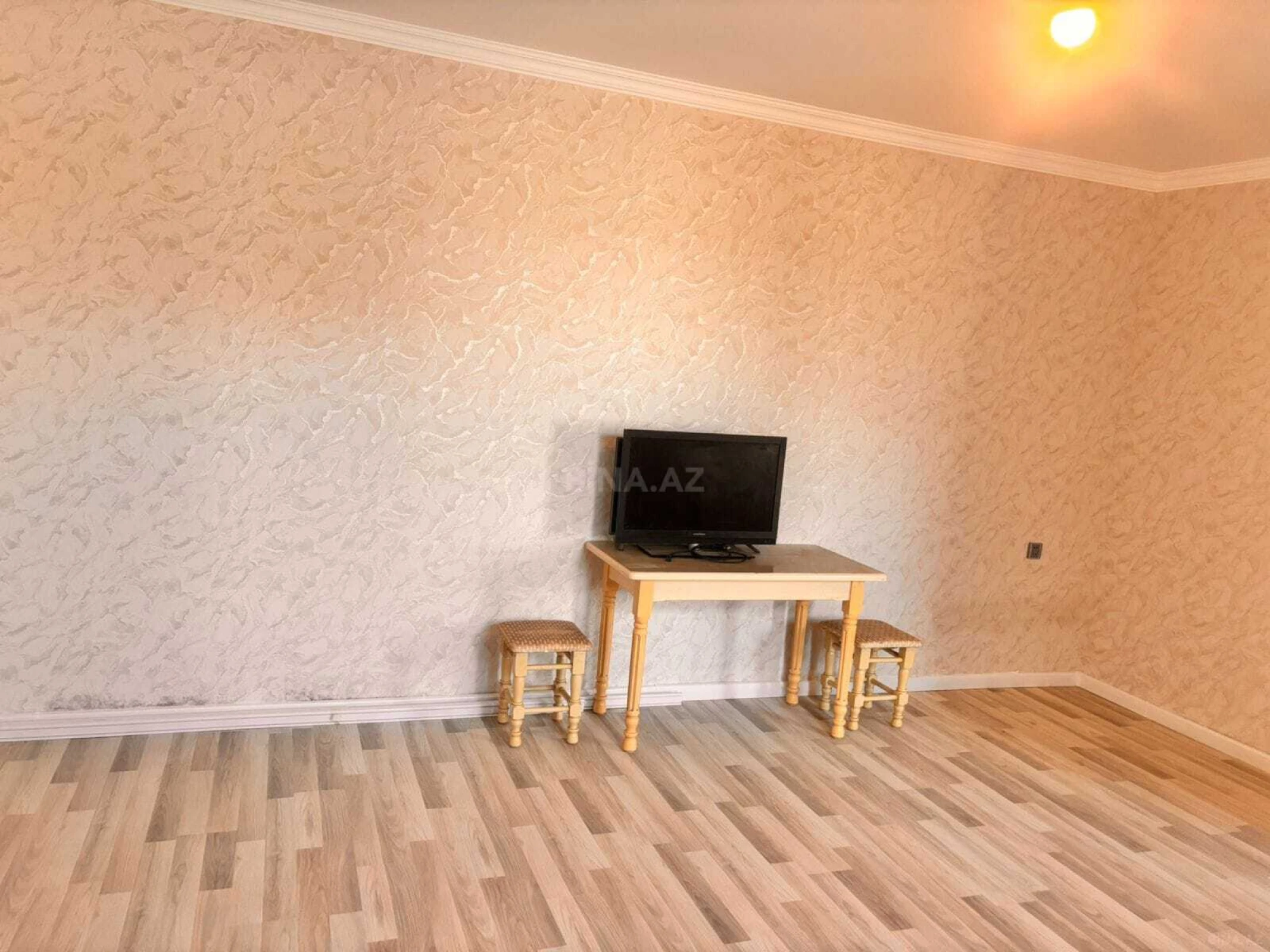 Satılır 2 otaqlı həyət evi 65 m²
